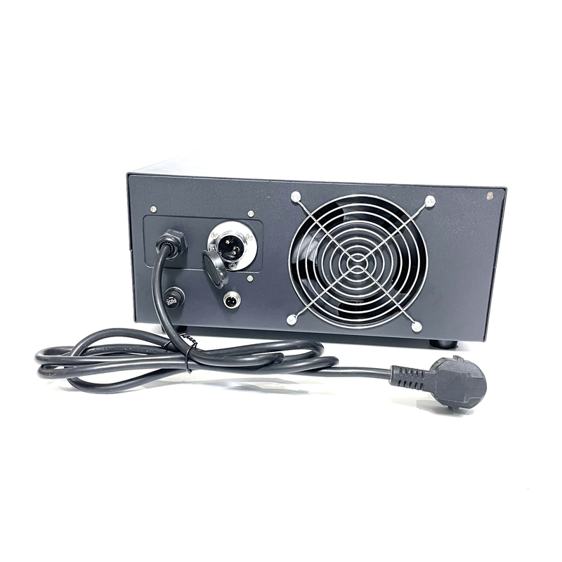 2022110821271872 - 20khz-28khz Variable Frequency Ultrasonic Generator Box For Cleaning Tank