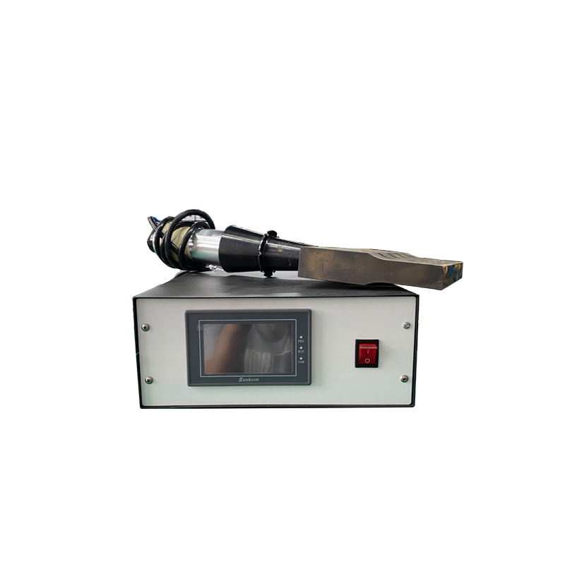 China Ultrasonic Plastic Welding Generator With Transducer Booster Horn Manufacturer and Supplier
