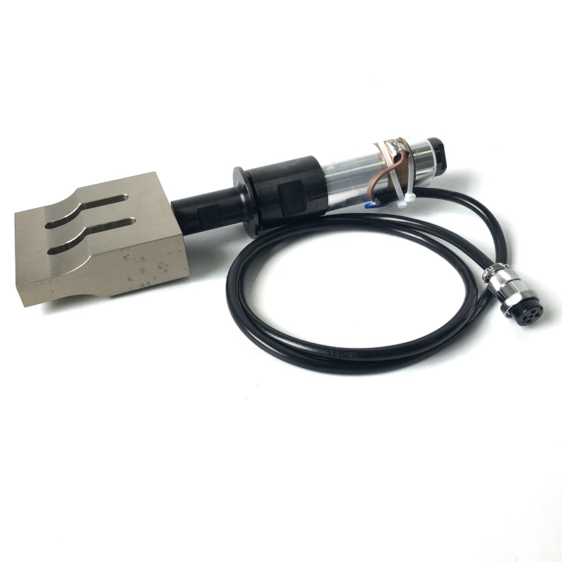 2600W 15KHZ/20KHZ Ultrasonic Waves Welder Converter Horn For Plastic Ultrasonic Welding Machine