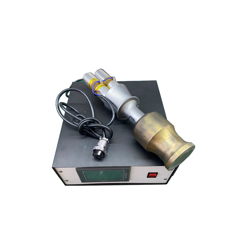 1800W 15KHZ Low Frequency Ultrasonic Plastic Welding Transducer And Generator For Plastic Welder Machine