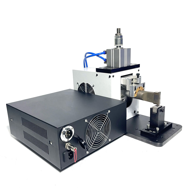 Ultrasonic Metal Spot Welding Machine 20KHZ 2000W Metal Welding Machine Copper And Aluminum Welding