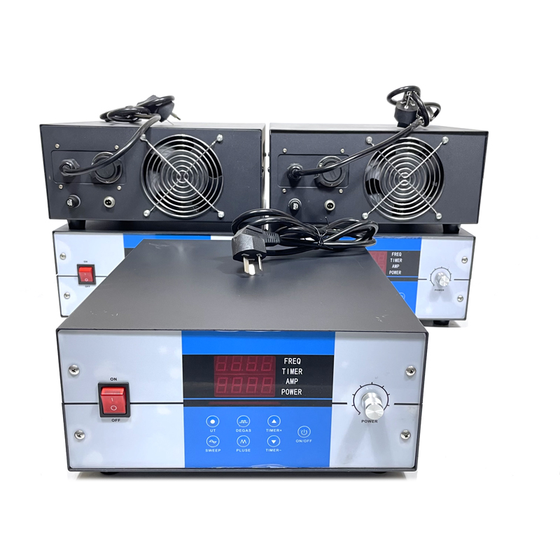 2023112915351949 - Automatic Piezoelectric Ultrasonic Generator For Bottom-mounted Immersible Ultrasonic Transducer Box