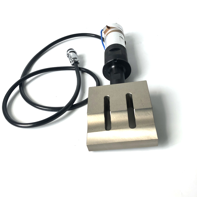 3000W 20KHZ Ultrasonic Welding Transducer With Booster Horn For Plastic Slabs Case Sealing Ultrasonic W
