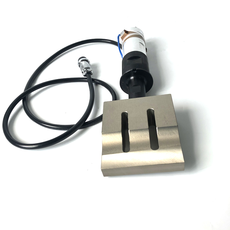 3000W 20KHZ Ultrasonic Welding Transducer With Booster Horn For Plastic Slabs Case Sealing Ultrasonic Welding Machine