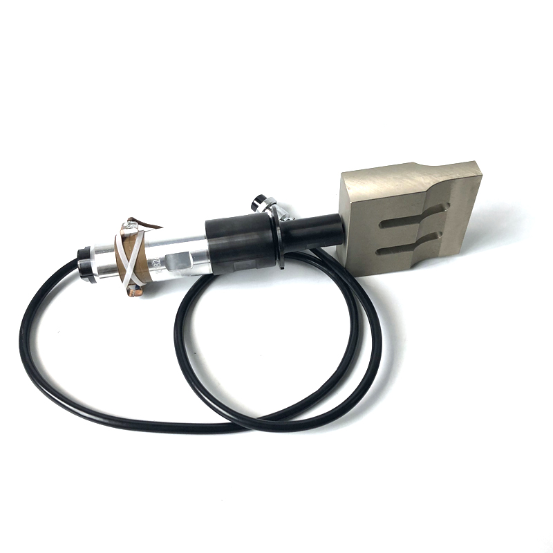 2000W 15KHZ Ultrasonic Welding Transducer With Booster Horn For Pvc Vinyl Ultrasonic Plastic Welding Machine