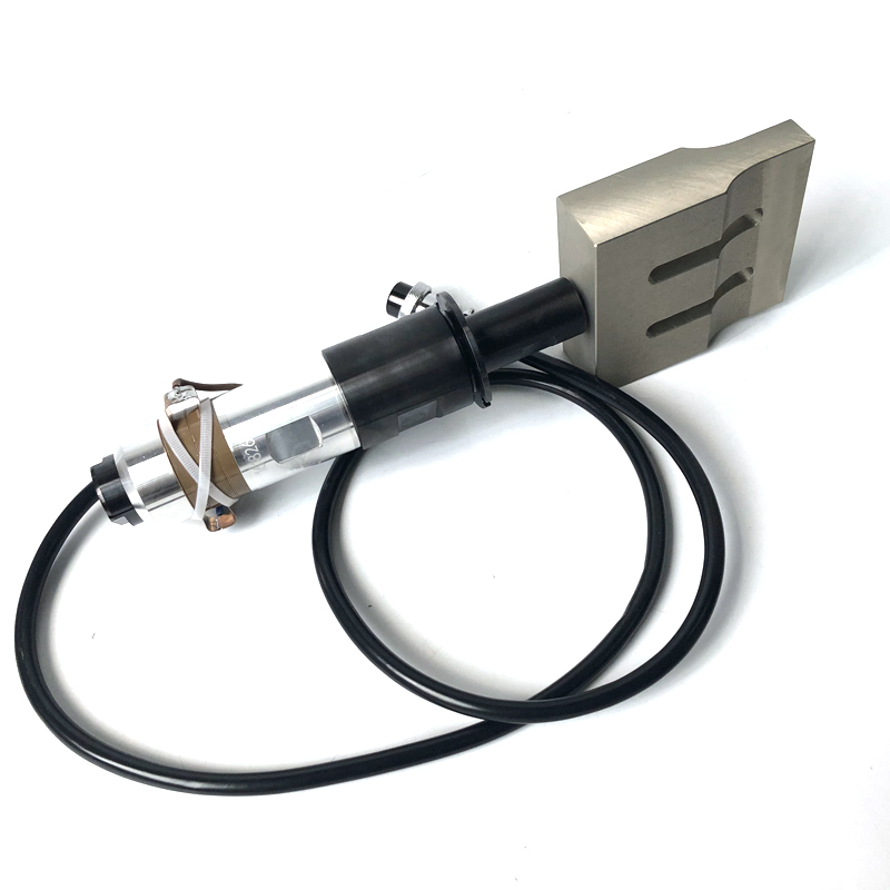 2023121307245672 - 3000W 15KHZ Ultrasonic Welding Transducer With Booster Horn For Pet Pc Pe Ultrasonic Plastic Welding Machine