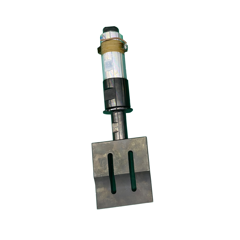 2000W 15KHZ Ultrasonic Welding Transducer With Booster Horn For Pvc Vinyl Ultrasonic Plastic Welding Ma